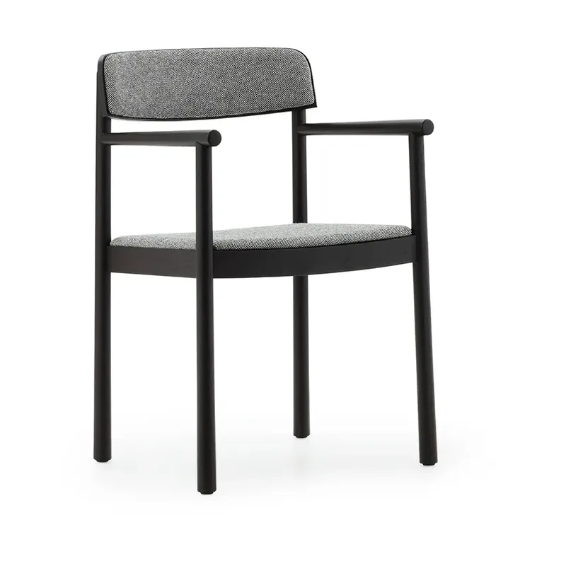 Timb Armlehnenstuhl Black ash-Hallingdal 166 von Normann Copenhagen – Produktfoto