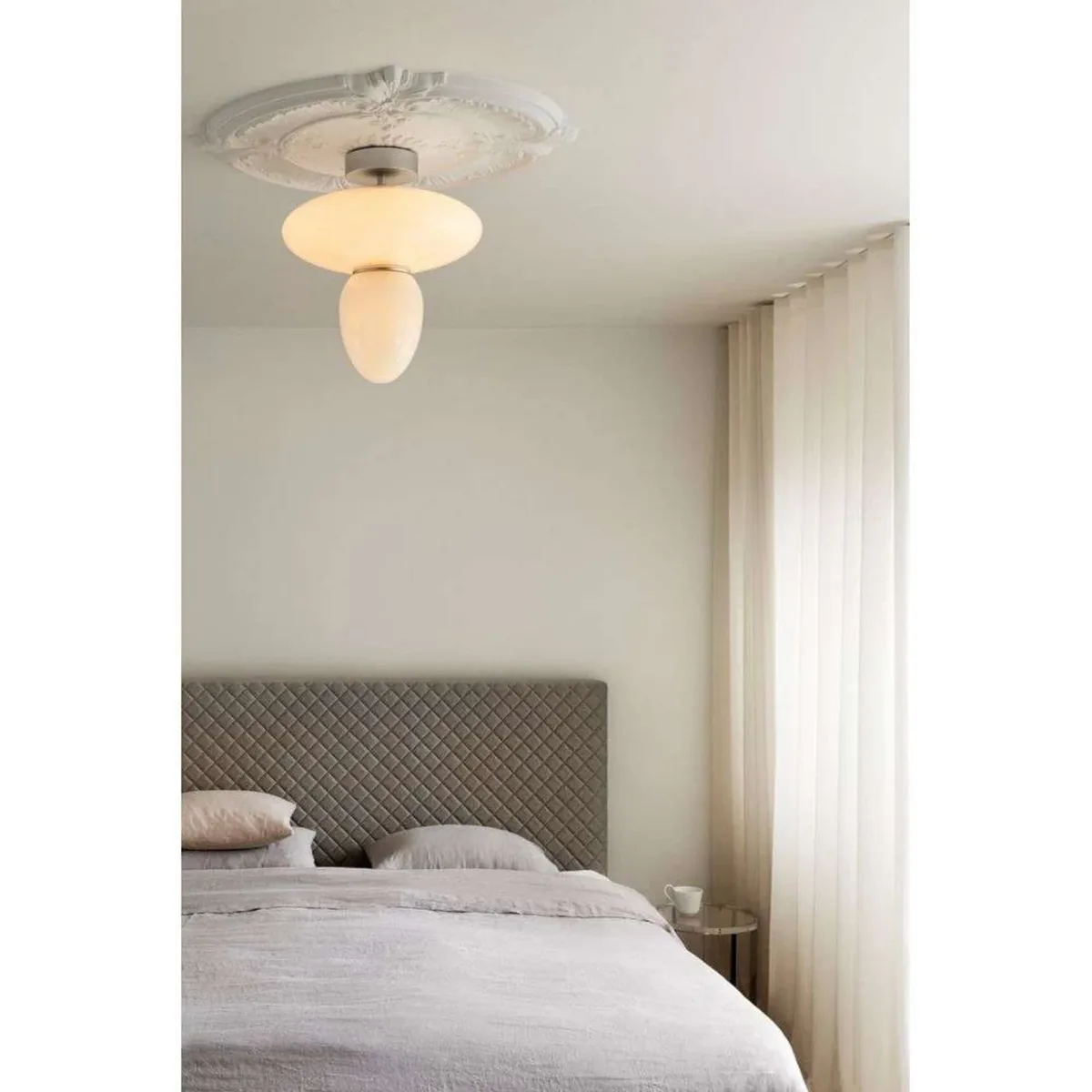 Rizzatto 42 Deckenleuchte, silber/opal, Ø 40 cm från Nuura – produktbild