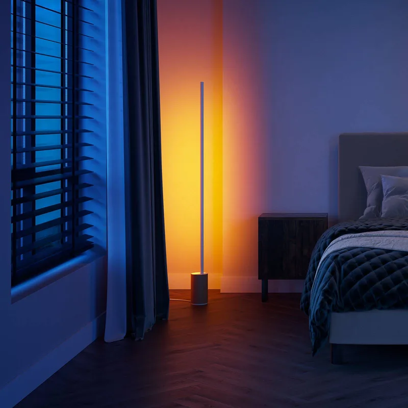 Gradient Signe Eik LED vloerlamp by Philips Hue in White, Licht eiken – product photo 3 of 5