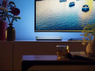 LED Lichtleiste White & Color Ambiance Play Lightbar Doppelpack mit Netzteil, Abschaltautomatik, Bluetooth, CCT - über Fernbedienung, Dimmfunktion, Einschlafhilfe, Farbsteuerung, Farbwechsel, Memory, nach Trennung vom Netz, Nachtlichtfunktion, RGB, Smart Home, Timerfunktion, Weckerfunkti de Philips Hue en Blanc – photo du produit 2 sur 5