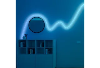 LED-Streifen Essential Flex Gradient LED-Streifen RGBIC farbfähig, lebendige Farben, flexible Innenbeleuchtung, komp. mit gängigen Smart-Home-Assistenten från Philips Hue i Vit – produktbild 5 av 5