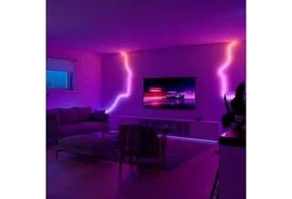 LED-Streifen Essential Flex Gradient LED-Streifen RGBIC farbfähig, lebendige Farben, flexible Innenbeleuchtung, komp. mit gängigen Smart-Home-Assistenten från Philips Hue i Vit – produktbild 4 av 5
