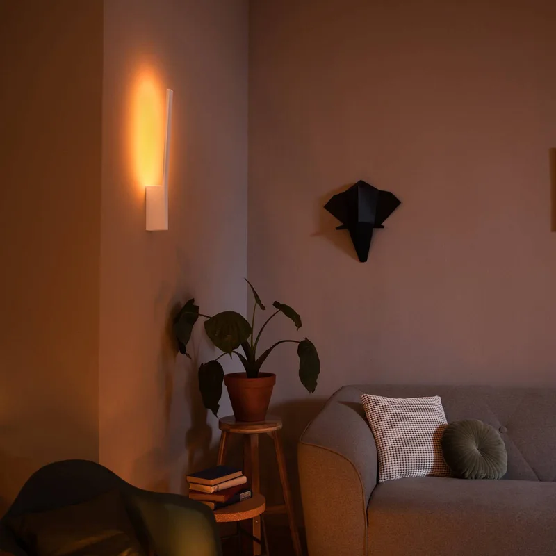 Liane LED wandlamp, RGBW by Philips Hue in White – product photo 4 of 5