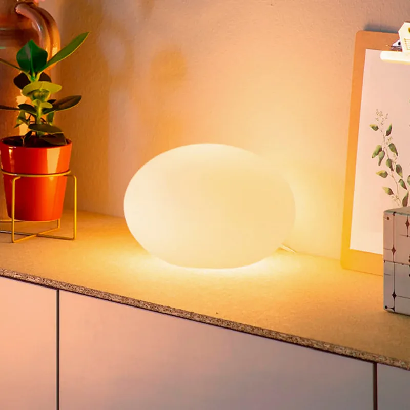 Smart tafellamp Flourish wit RGB CCT E27 van Philips Hue – productfoto