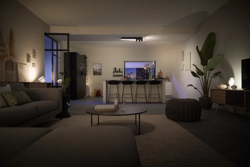 Smarte LED-Leuchte Bundle White & Color Ambiance Centris 3er Spot Abschaltautomatik, Bluetooth, CCT - über Fernbedienung, Dimmer, Dimmfunktion, Farbsteuerung, Farbwechsel, Fernbedienung, Infrarot inkl., Leuchtdauer einstellbar, Memoryfunktion, Nachtlichtfunktion, RGB, Smart Home by Philips Hue in Black – product photo 4 of 5