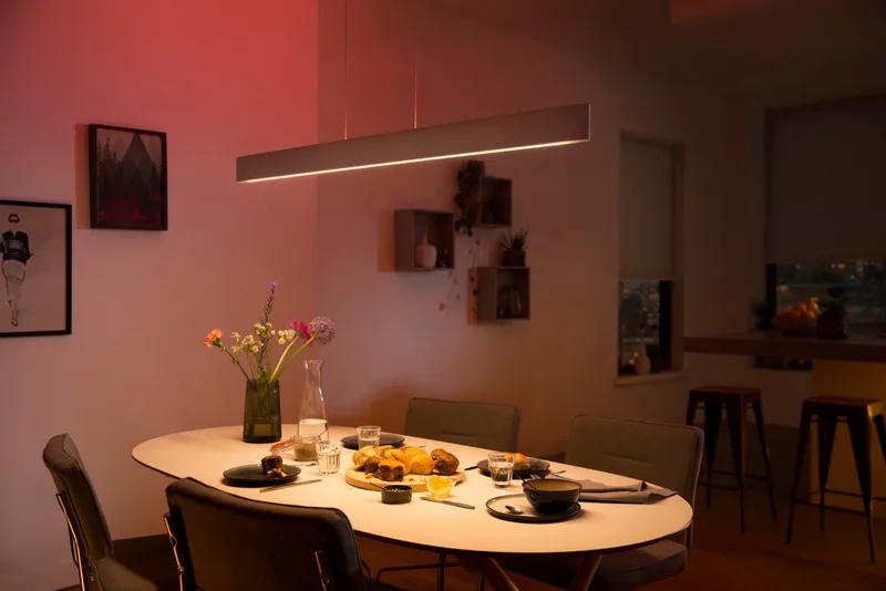 Smarte LED-Leuchte White & Color Ambiance Ensis Pendelleuchte Abschaltautomatik, Bluetooth, CCT - über Fernbedienung, Dimmfunktion, Farbsteuerung, Farbwechsel, Leuchtdauer einstellbar, Memoryfunktion, Nachtlichtfunktion, RGB, Smart Home, Timerfunktion, dimmbar über Fernbedienung, e by Philips Hue in White – product photo 3 of 5