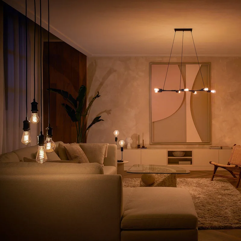 White E27 7W filament A60 550lm by Philips Hue – product photo 2 of 5