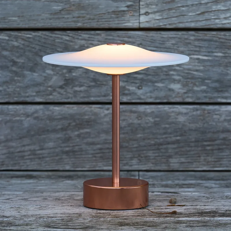 Sinus 22 draagbare LED tafellamp, koper, IP44 by Piet Hein – product photo
