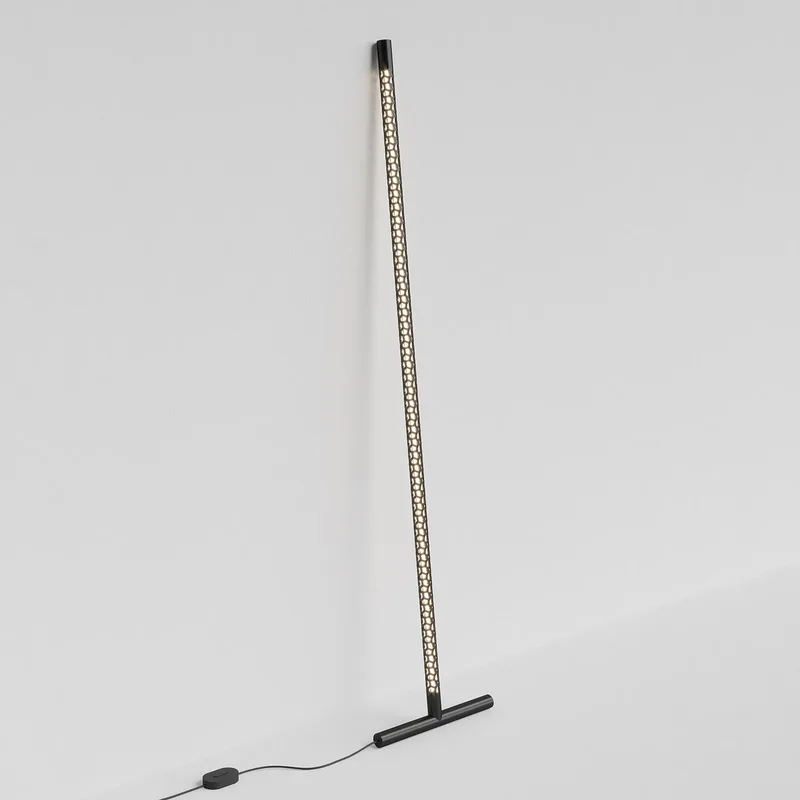 Squiggle F1 vloerlamp 2700K matzwart by Rotaliana – product photo