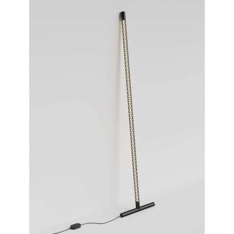 Squiggle F1 Vloerlamp 3000K Matt Black by Rotaliana – product photo