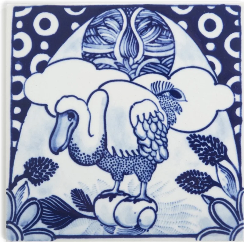 Moooi x Royal Delft tegel Extinct Animals - Dodo Pavone från Royal Delft i Blå – produktbild