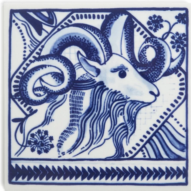 Moooi x Royal Delft tegel Extinct Animals - Pogo Goat från Royal Delft i Blå – produktbild