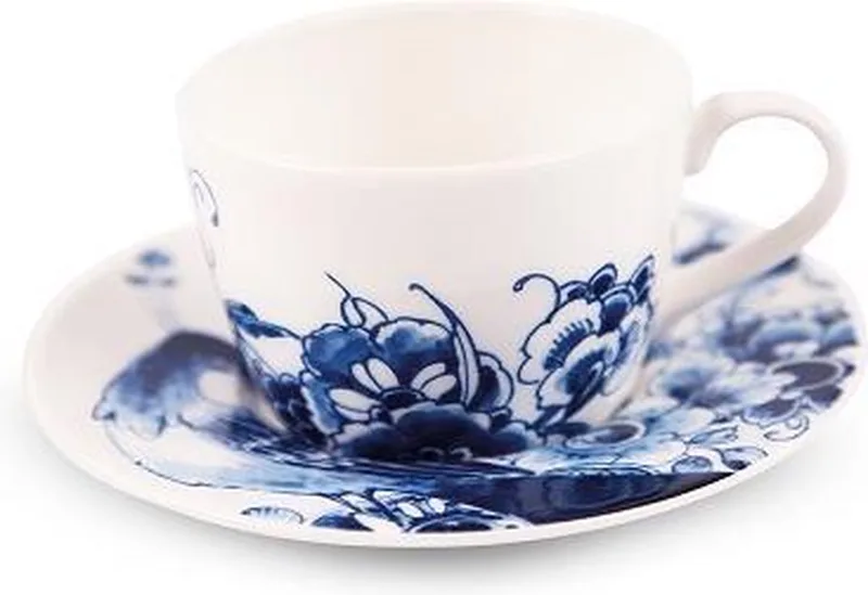 Peacock Symphony - Thee-/cappuccinokop&schotel 220 ml - Delfts blauw - cappuccino kop - theekop - koffiekopje by Royal Delft in White, Blue – product photo