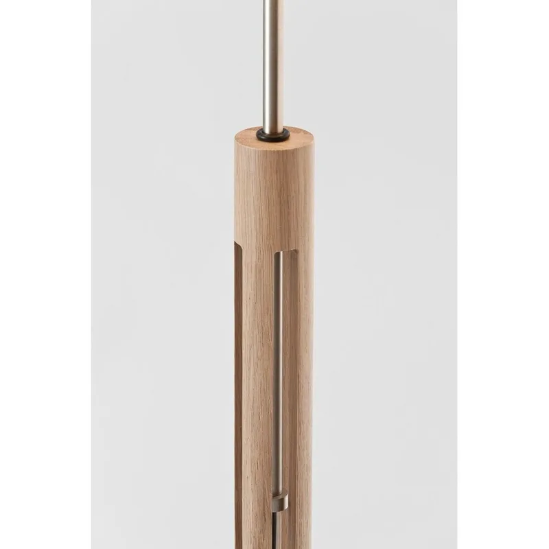 FAD vloerlamp wit/eiken - Santa & Cole - Woonkamer - Hout van Santa & Cole – productfoto