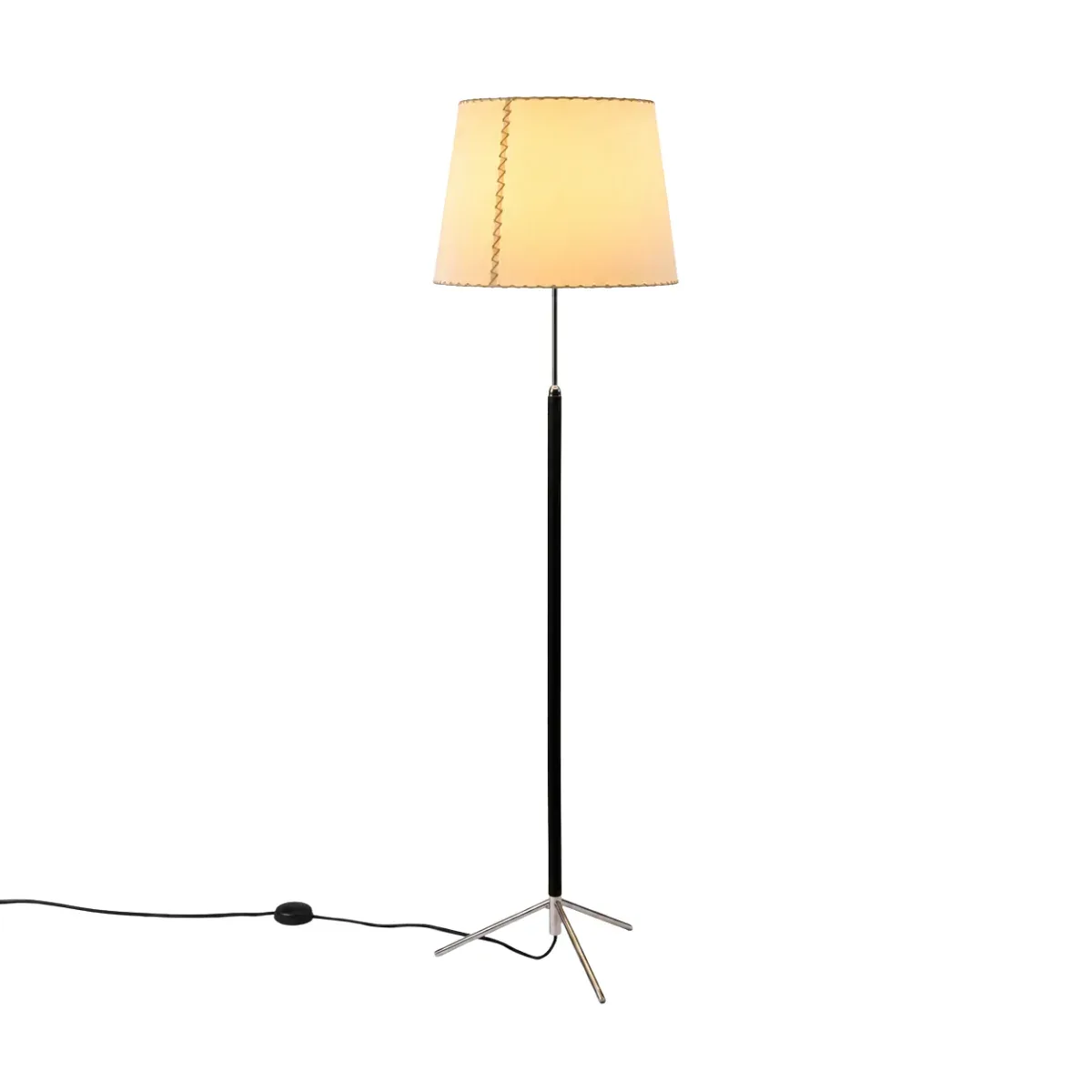 Pie de Salón G1 vloerlamp by Santa & Cole – product photo