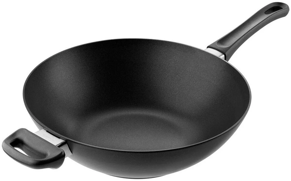 Wokpan Classic Induction ø 32 cm - Jubileumeditie - geschikt voor alle warmtebronnen - standaard anti-aanbaklaag von Scanpan in Schwarz – Produktfoto