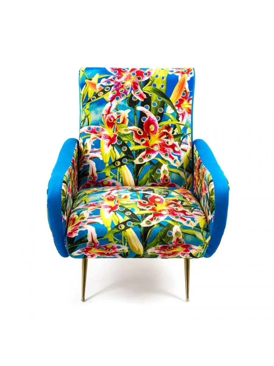 Armstoel flowers with holes by Seletti – product photo
