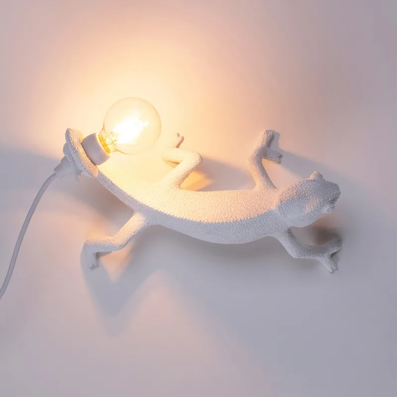 Chameleon Right-Going Down Wandlamp Wit - Seletti Chameleon Lamp Going Down - Woonkamer - Designer - Kunststof by Seletti – product photo