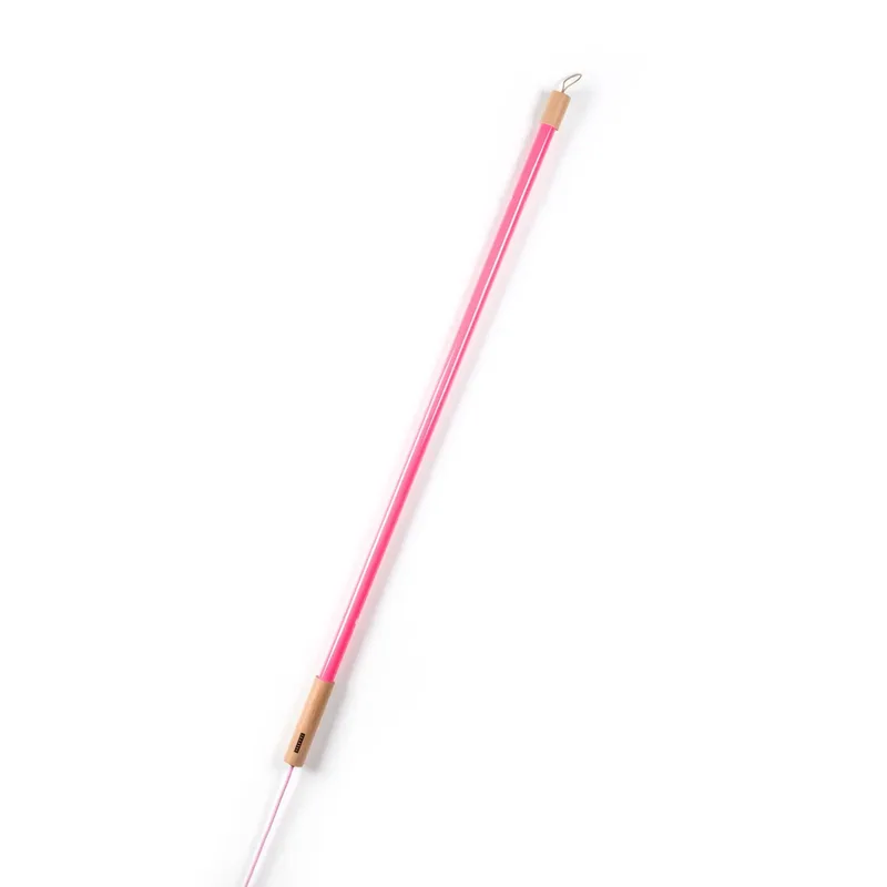 LED lamp Linea, fuchsia, houten details, universeel von Seletti in Roze, licht hout – Produktfoto