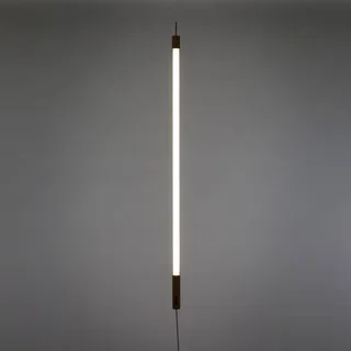LED lamp Linea, wit, houten details, universeel de Seletti en Blanc, Licht hout – photo du produit 1 sur 5