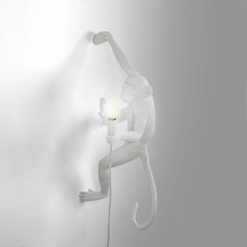 Monkey Hanging Wandlamp Right Wit de Seletti – photo du produit 3 sur 5