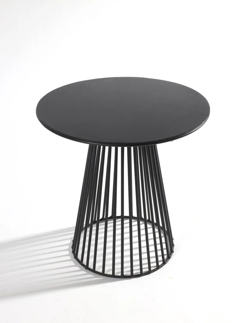 Antonino Sciortino Metal sculptures - Bijzettafel L - 50 Ø by Serax in Zwart – product photo