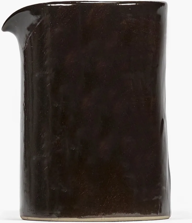 Marie Michielssen La Mère melkkan H9cm ebony (per stuk) van Serax in Donkerbruin – productfoto