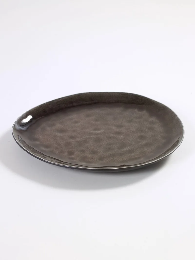 Pascale Naessens Pure - Ovaal Bord L - Bruin - 2 stuks by Serax in Zwart – product photo