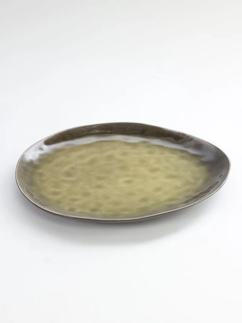 Pascale Naessens Pure - Ovaal Bord L - Groen - 2 stuks by Serax in Zwart – product photo