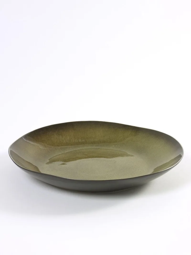 Pascale Naessens Pure - Serveerschaal - Groen - 33 Ø van Serax in Zwart – productfoto