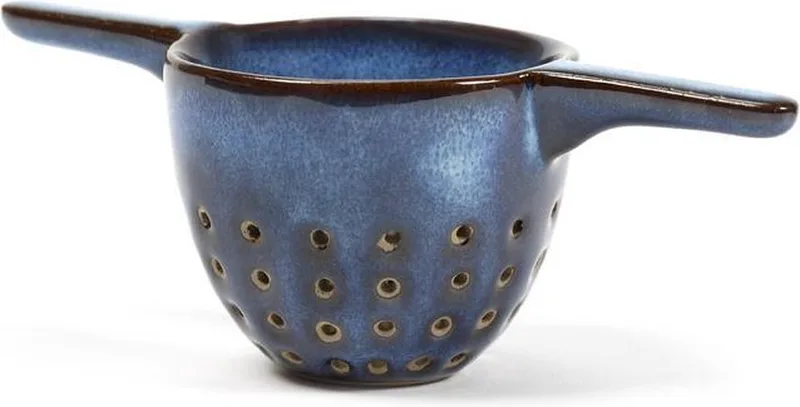 Pascale Naessens Pure theezeef 14x6cm H5cm donkerblauw van Serax in Blauw – productfoto