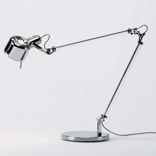 serien.lighting Job Table LED tafellamp met voet de Serien Lighting en Roestvrijstaal gepolijst, Transparent – photo du produit 5 sur 5