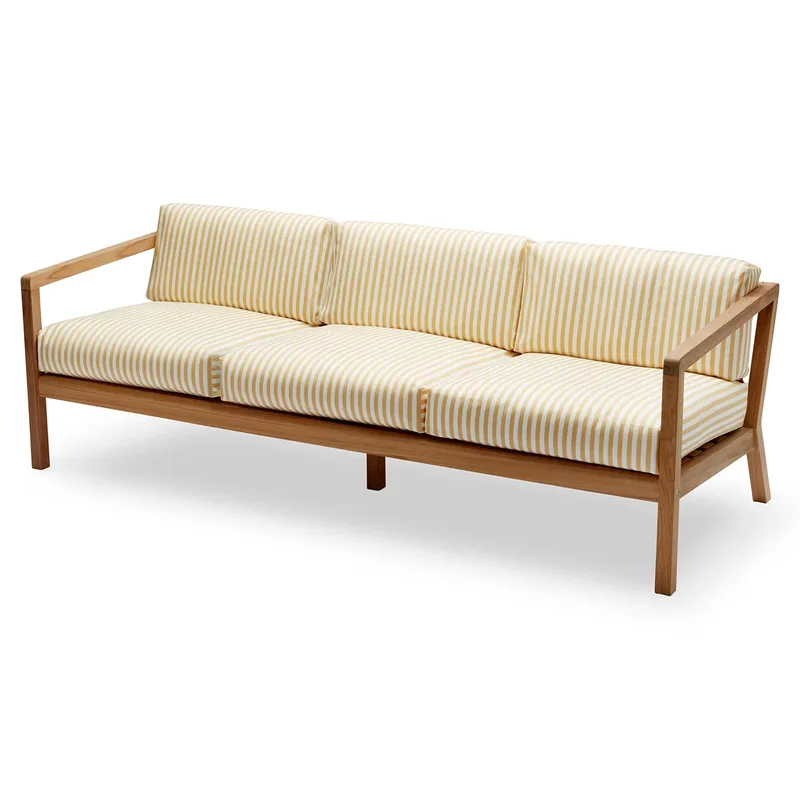 Virkelyst 3 Sitzer Sofa Golden Yellow Stripe Teak von Skagerak – Produktfoto