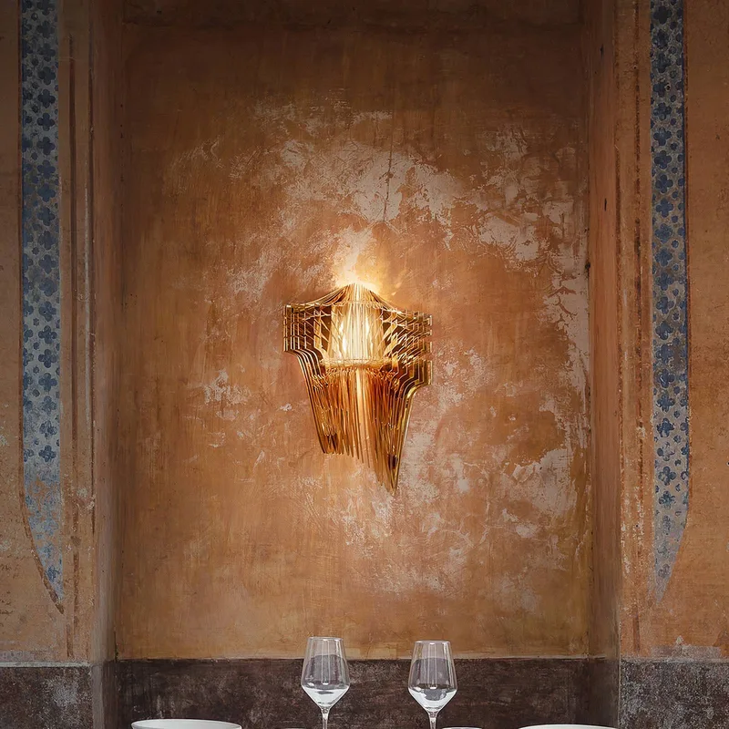 Aria design-wandlamp van Slamp in Goud – productfoto 2 van 5