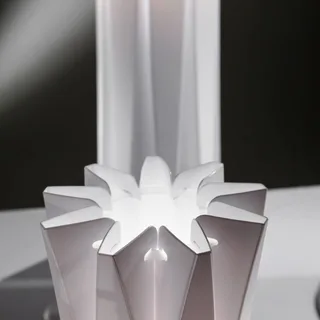 Bach vloerlamp, hoogte 161 cm by Slamp in White – product photo 4 of 5