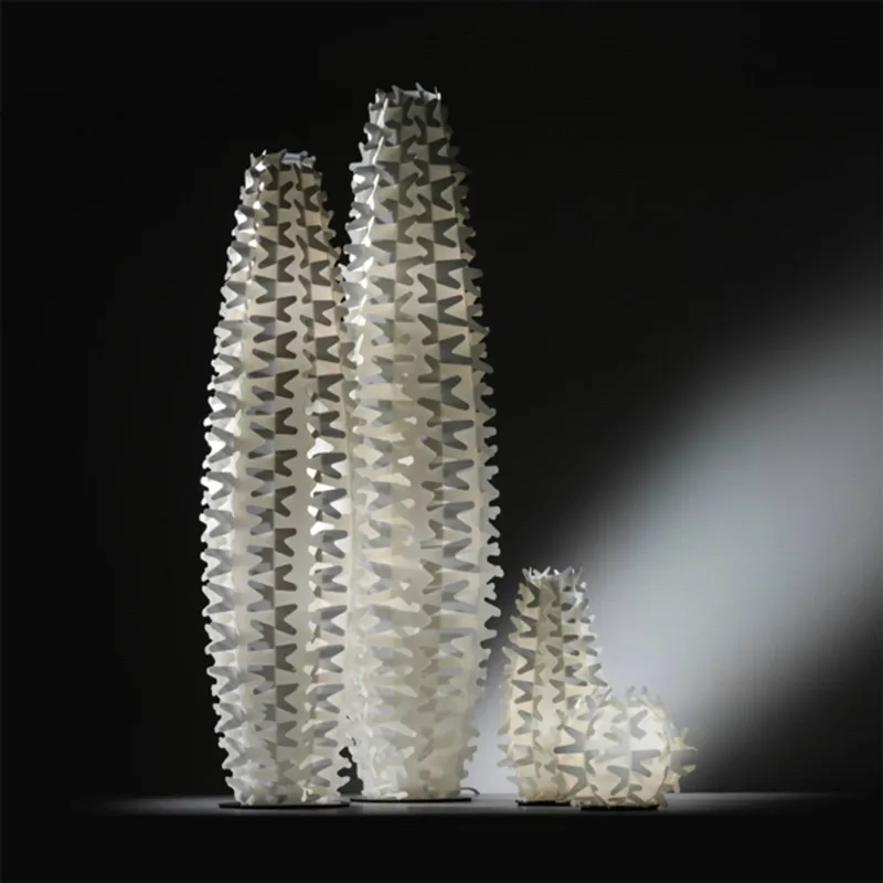 Cactus - designer-vloerlamp, hoogte 155 cm von Slamp in Opaal wit – Produktfoto