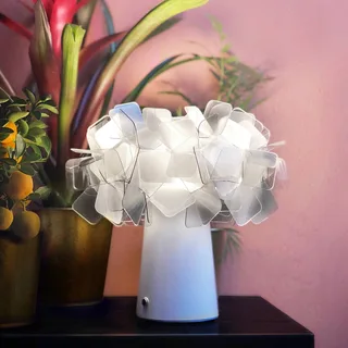 Clizia LED tafellamp op batterijen, rookgrijs, dimbaar van Slamp in Rookgrijs, Transparant – productfoto 4 van 5