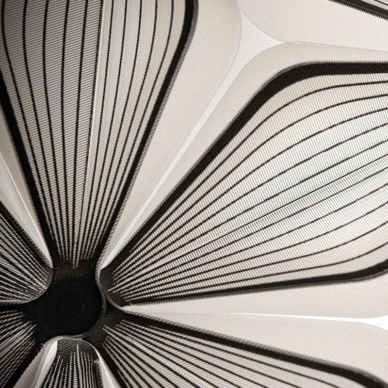 Hanglamp C'EST LA VIE, zwart/kabel zwart, Ø 70 cm van Slamp in Zwart, Wit – productfoto 5 van 5