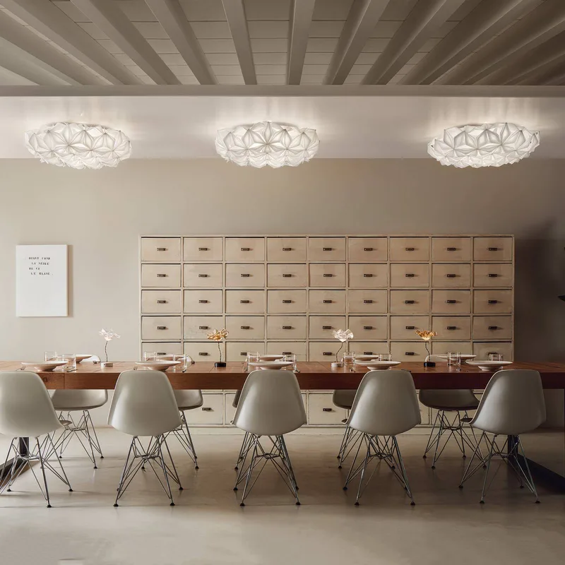 La Vie L plafondlamp, breedte 71 cm från Slamp i Vit – produktbild 4 av 5