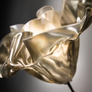 LaFleur LED wandlamp, fluweel van Slamp in Zwart, Goud, Koper – productfoto 4 van 5
