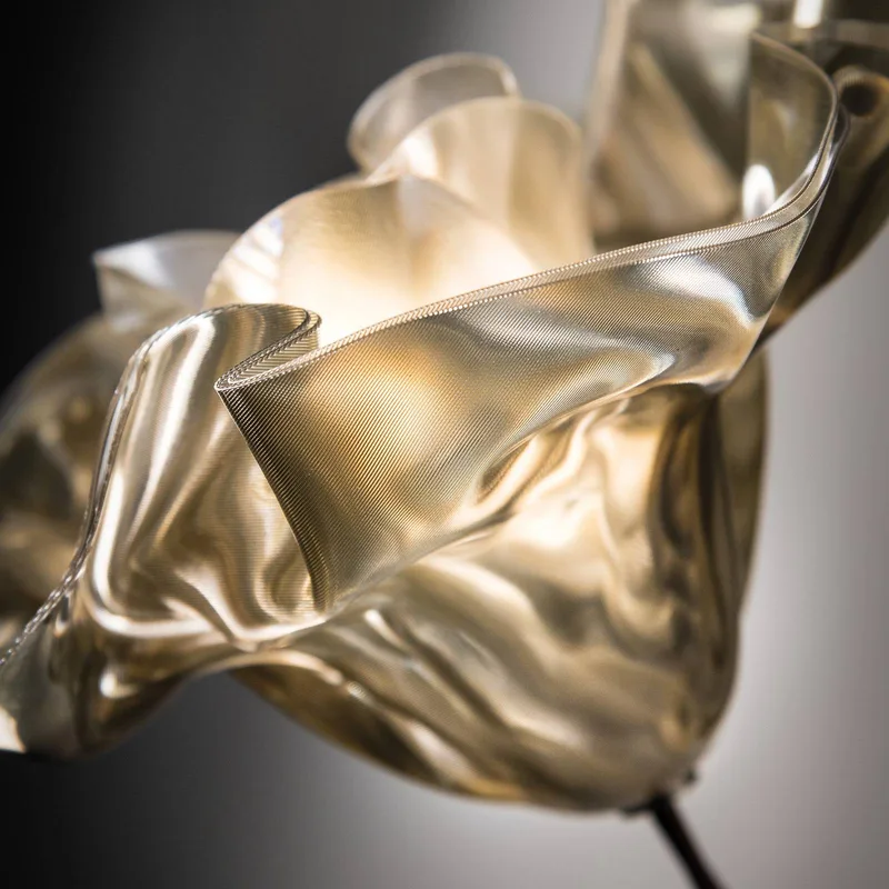 LaFleur LED wandlamp, fluweel van Slamp in Zwart, Goud, Koper – productfoto 4 van 5