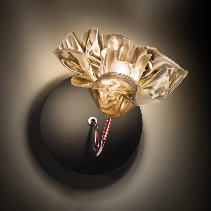 LaFleur LED wandlamp, fluweel by Slamp in Black, Gold, Copper – product photo