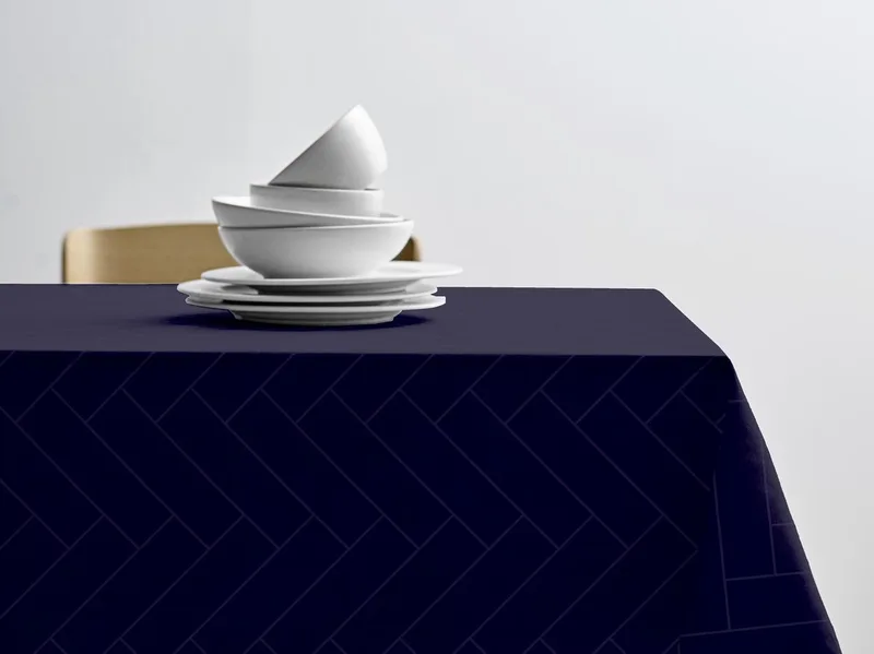 Tiles Damask Tafelkleed 140 x 270 cm by Södahl in Indigo – product photo