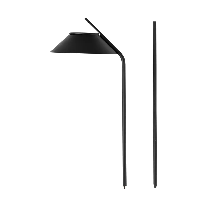 Vinkel Solarleuchte Poller mit Stativ Black von Stelton – Produktfoto
