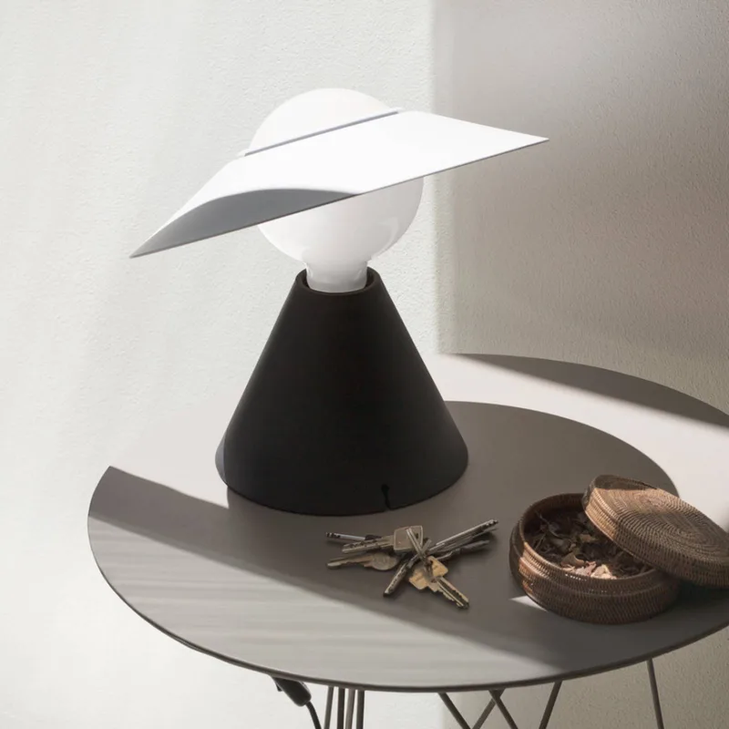 Fante LED tafellamp, 2.700 K, zwart by Stilnovo in Zwart mat, wit (RAL 9010) – product photo
