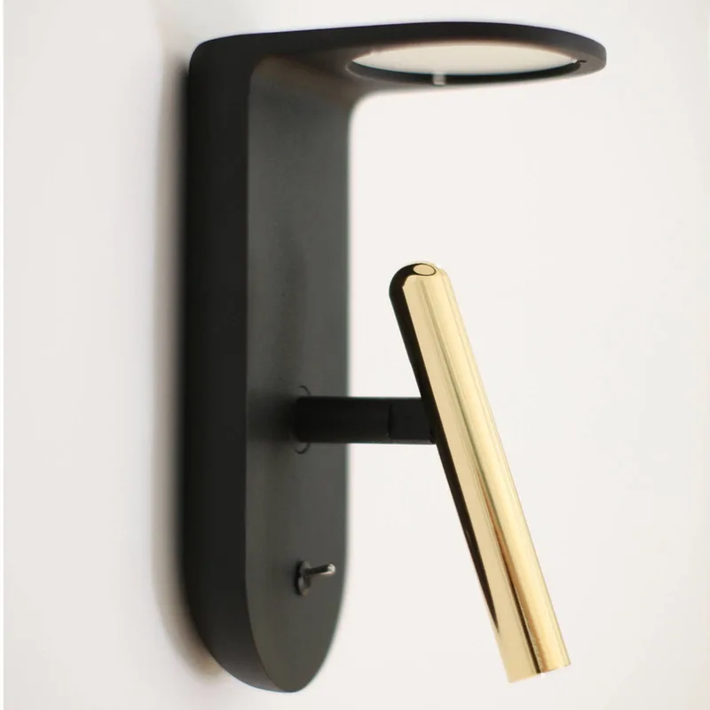 Zwart-gouden LED wandlamp 2Nights_W2 van Stilnovo in Zwart, goud, oranje – productfoto