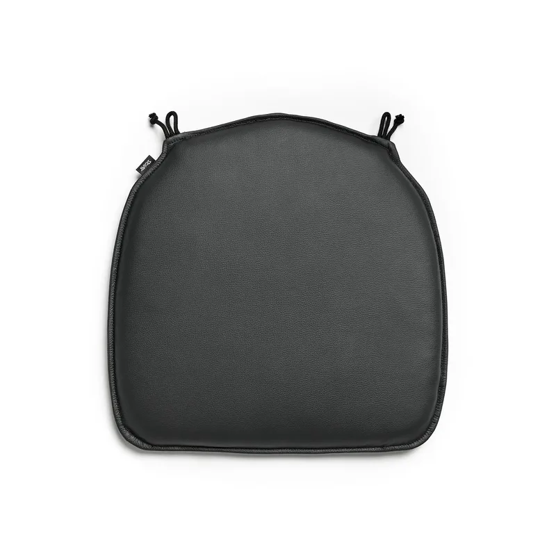 Lilla Åland Stuhlkissen Sörensen Ultra Black Leder von Stolab – Produktfoto