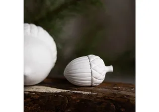 Dekoobjekt Eichel Holeby in weiß Herbstdeko van Storefactory – productfoto 2 van 3
