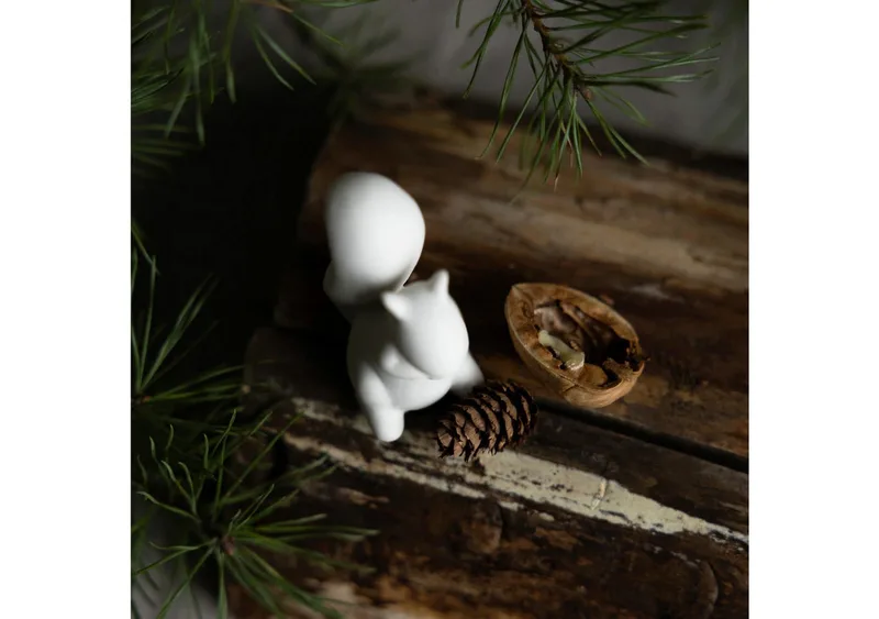 Dekoobjekt Eichhörnchen Otis weiß Herbstdeko by Storefactory – product photo 4 of 4