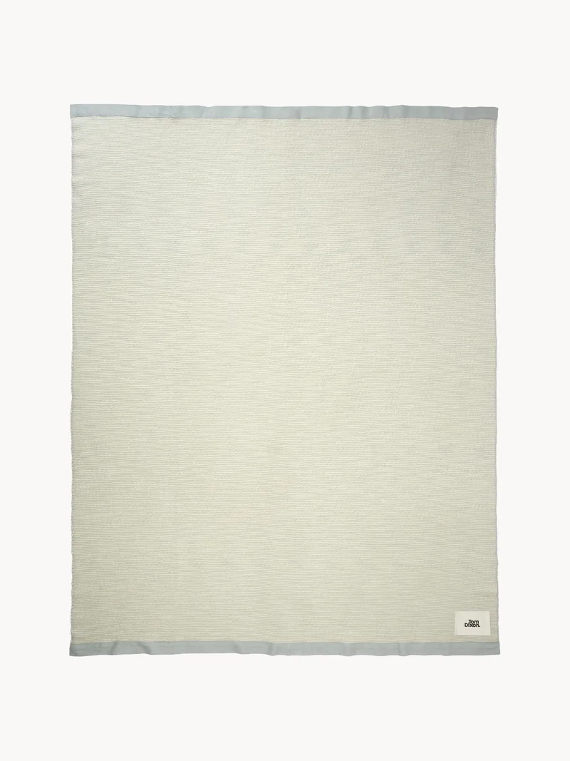 Handgeweven wollen plaid Thread von Tom Dixon – Produktfoto